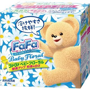 Концентрированный стиральный порошок для детской одежды с цветочным ароматом, 900г, Япония