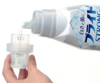 Кислородный гель-отбеливатель LION Bright Strong для стойких загрязнений с антибактериальным эффектом, 510мл, Япония