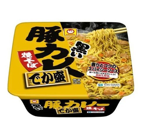 Лапша быстрого приготовления Якисоба карри со свининой TOYO SUISAN, 162г Япония