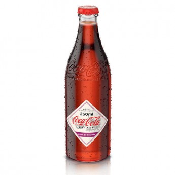 Газированный напиток Coca-Cola Specialty с ежевикой и можжевельником, дизайн 1900-1919 годов, 250 мл 
