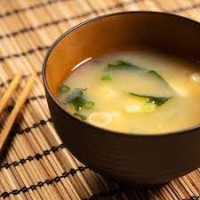 МИСО-СУП ХИКАРИ-МИСО С ЗЕЛЕНЫМ ЛУКОМ ПОРЕЙ HIKARI MISO ENJUKU KOJI MISO SOUP, 8 ПОРЦИЙ, 154 Г, ЯПОНИЯ